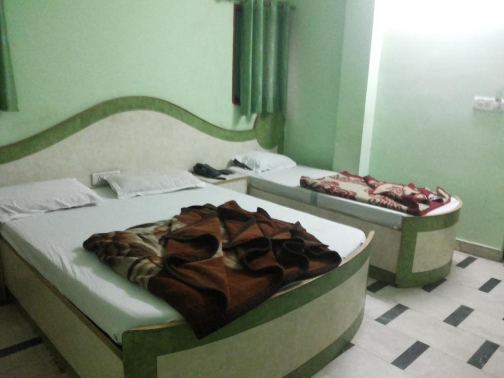 Hotel Neha Inn New Delhi Exterior photo